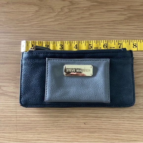 Steve Madden Black & Grey Card Holder - Picture 8 of 8